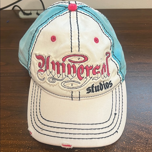Universal Studio Accessories - Universal Studios Blue and White Women's Hat